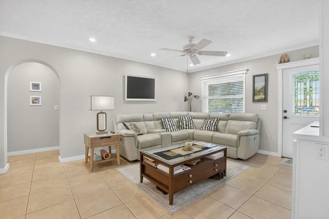 $627,000 | 1206 Mohican Boulevard, Jupiter, FL 33458
