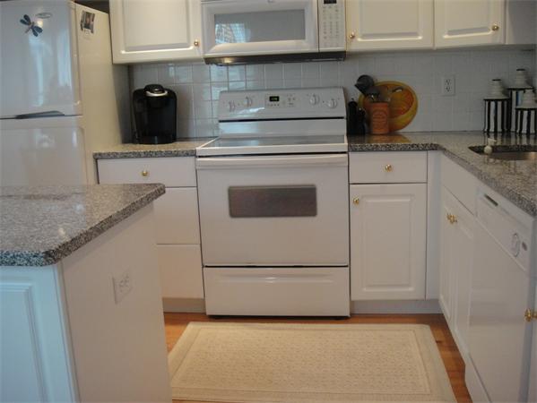 6 F Rotherham Way, Unit 6F Hudson, MA 01749 - Photo 3 of 24 Gallery Image 3