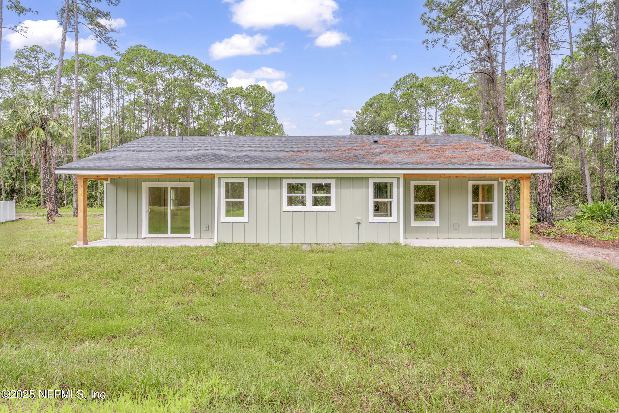 105 Southeast 3rd Street Georgetown, FL 32139 - Photo 2 of 29 30_dsc09621