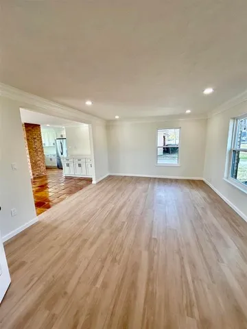 $2,450 | 6275 Westgate Drive, Beaumont, TX 77706