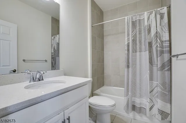 $5,000 | 24 Braeburn Court, Livingston, NJ 07039