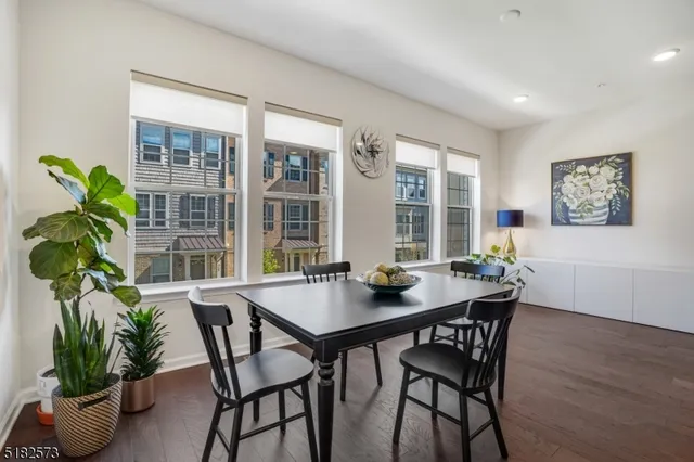 $5,000 | 24 Braeburn Court, Livingston, NJ 07039