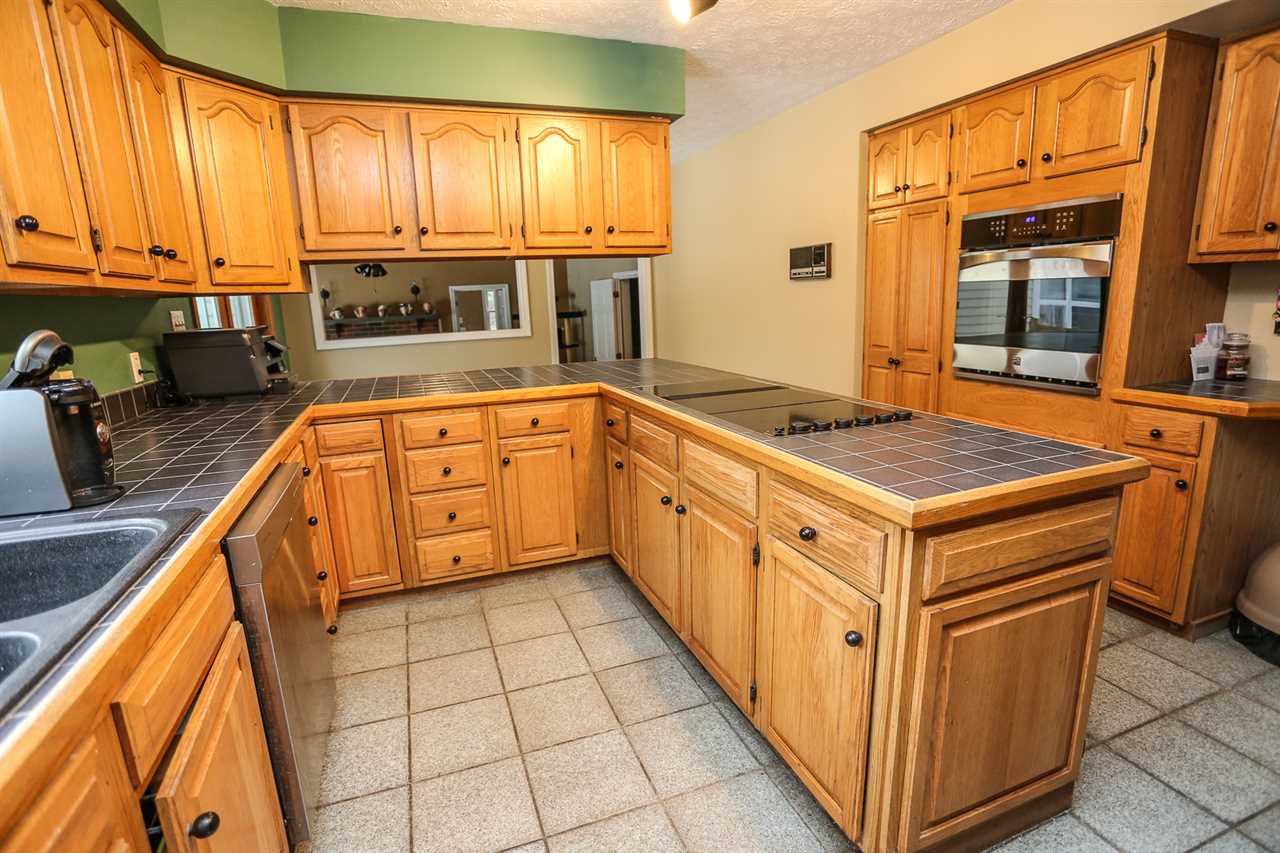 353 Old Coach Road New Boston, NH 03070 - Photo 2 of 21