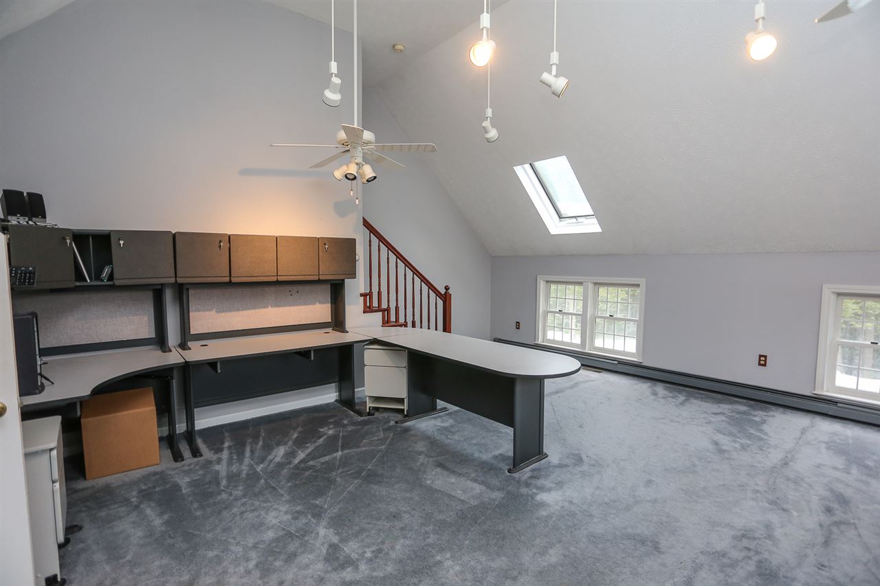 353 Old Coach Road New Boston, NH 03070 - Photo 11 of 21