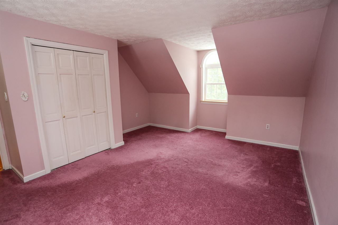 353 Old Coach Road New Boston, NH 03070 - Photo 15 of 21