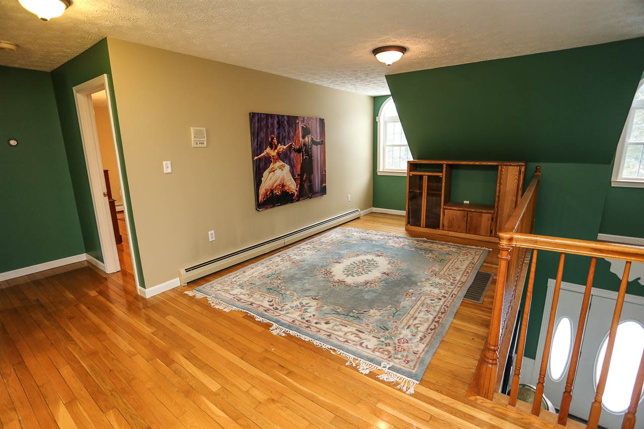353 Old Coach Road New Boston, NH 03070 - Photo 17 of 21