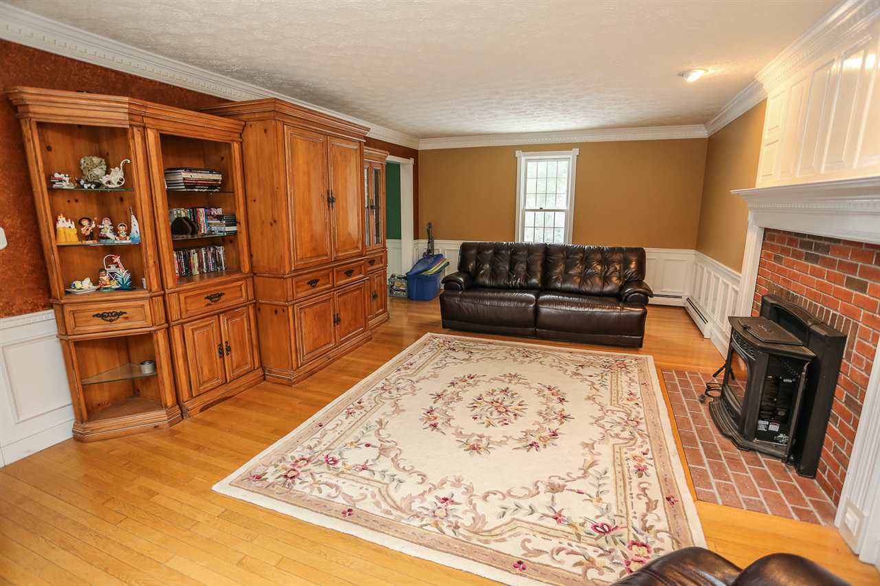 353 Old Coach Road New Boston, NH 03070 - Photo 6 of 21