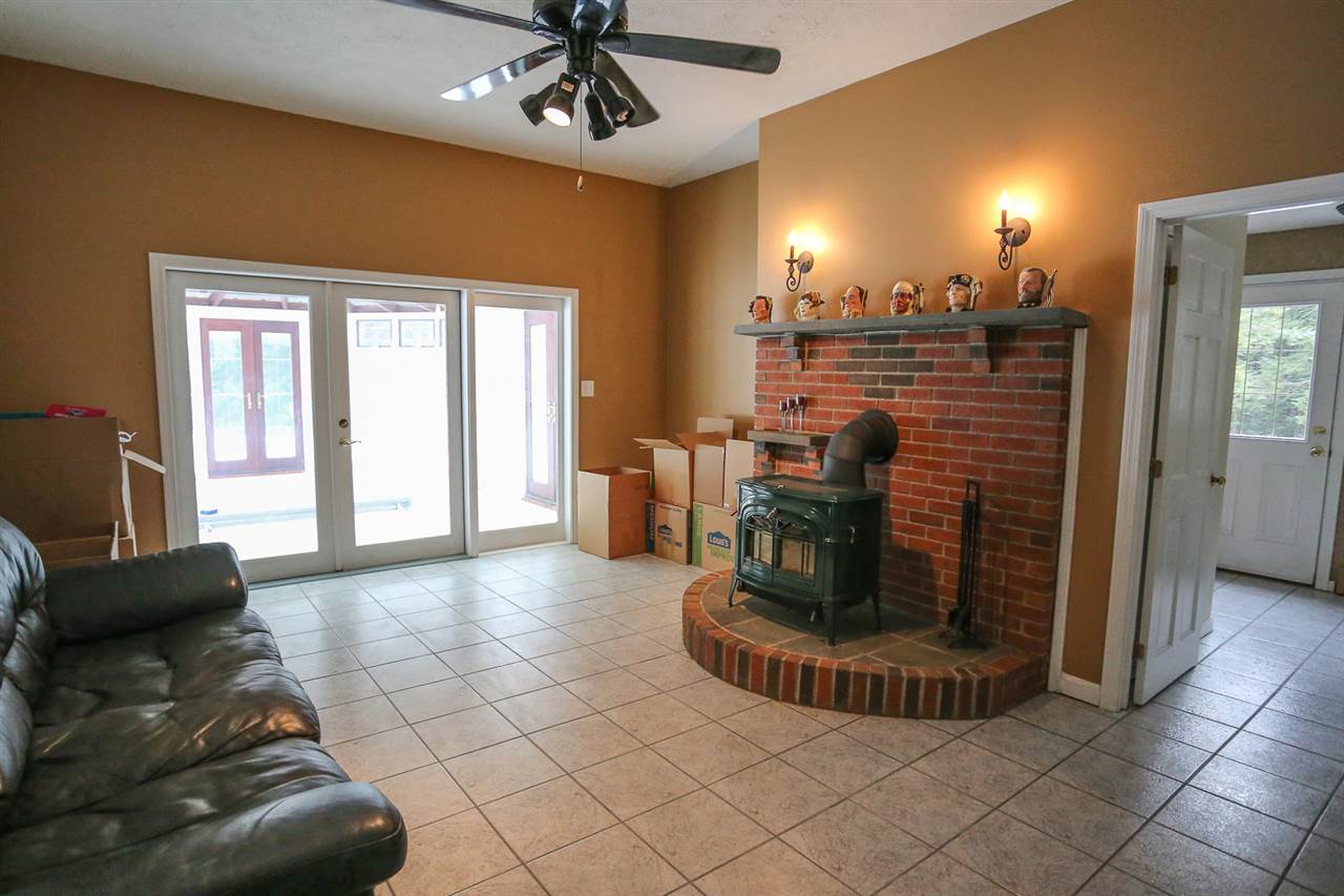353 Old Coach Road New Boston, NH 03070 - Photo 7 of 21