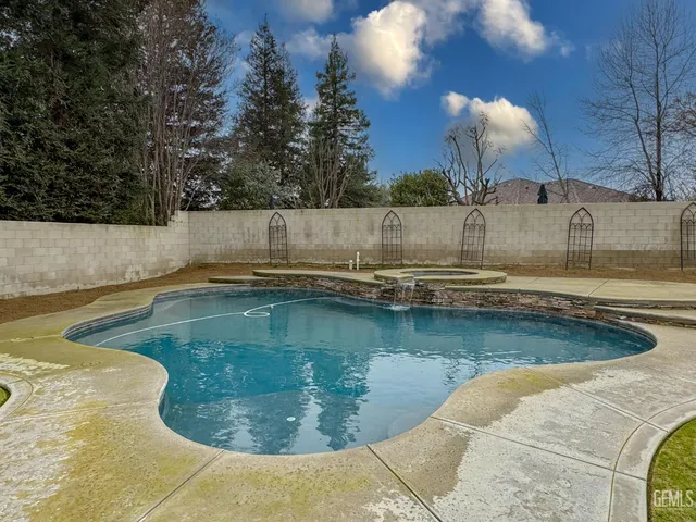 $739,900 | Undisclosed Address, Bakersfield, CA 93312