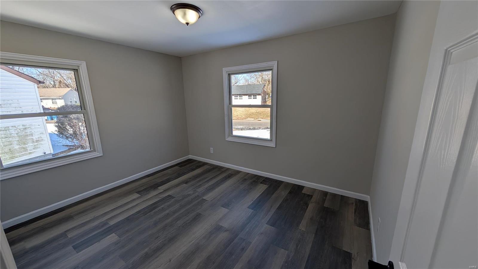212 Estridge Road St. Louis, MO 63137 - Photo 9 of 24