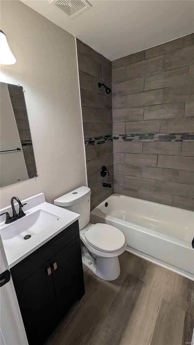 212 Estridge Road St. Louis, MO 63137 - Photo 10 of 24