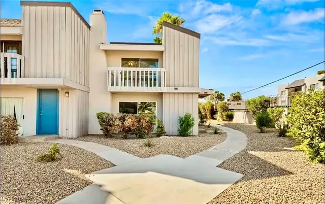 $1,950 | 544 Oakbrook Lane, Las Vegas, NV 89169