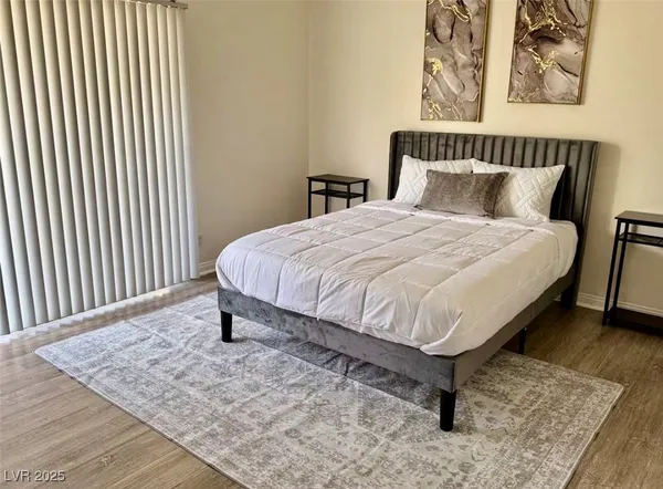 $1,950 | 544 Oakbrook Lane, Las Vegas, NV 89169