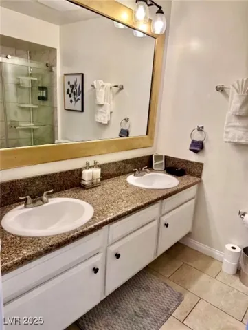 $1,950 | 544 Oakbrook Lane, Las Vegas, NV 89169