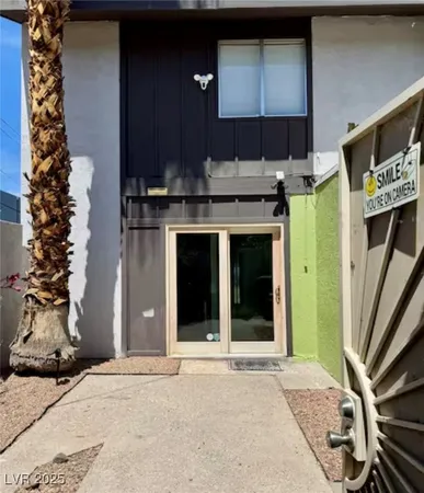 $1,950 | 544 Oakbrook Lane, Las Vegas, NV 89169
