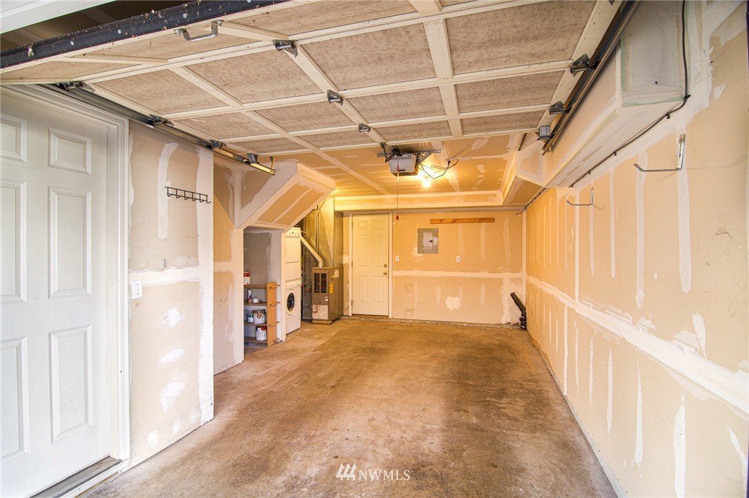 717 North 95th Street, Unit B Seattle, WA 98103 - Photo 22 of 25