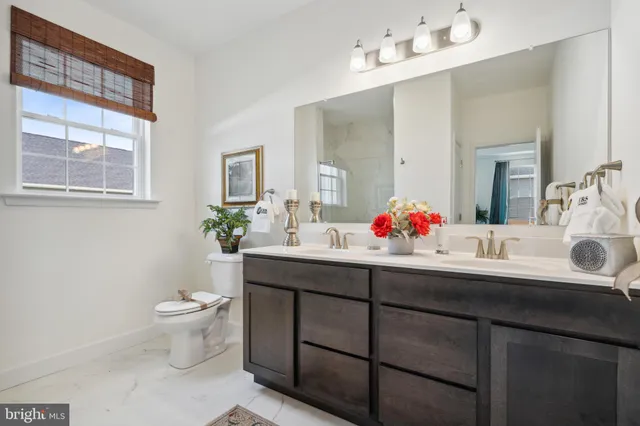 $458,900 | 19 Shawl Drive, Hanover, PA 17331