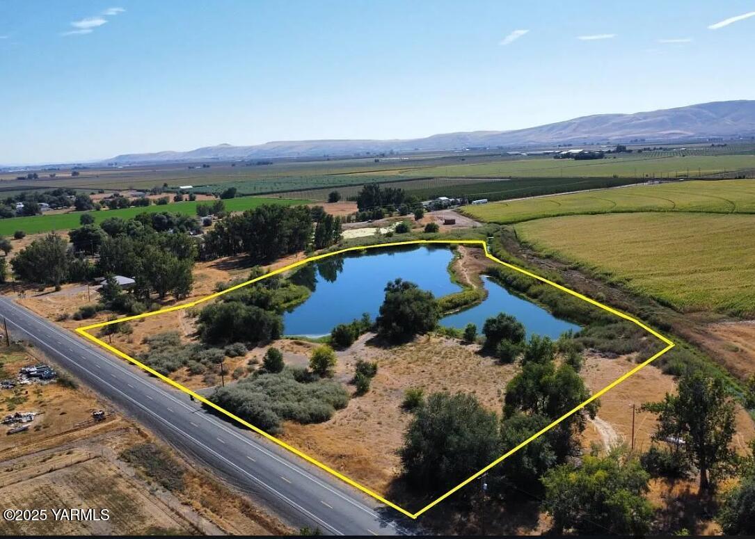 Nka Fort Road Wapato, WA 98951 - Photo 2 of 15 Nka Fort Rd