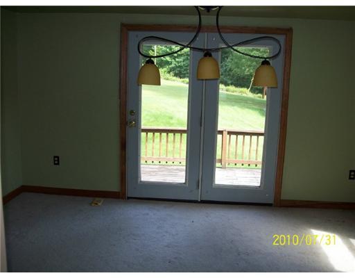 212A Clinton Road Freeport, PA 16229 - Photo 3 of 6 Dining Room.