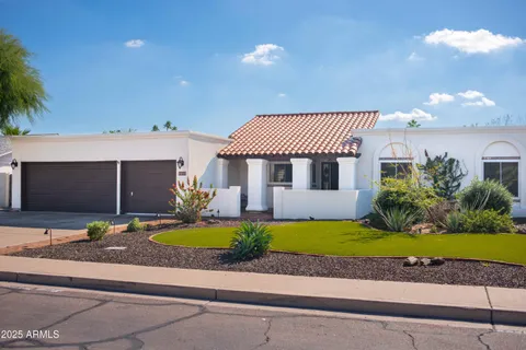 $990,000 | 7551 East Gold Dust Avenue, Scottsdale, AZ 85258