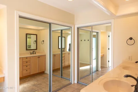 $990,000 | 7551 East Gold Dust Avenue, Scottsdale, AZ 85258