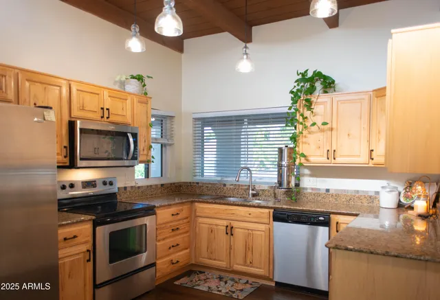 $990,000 | 7551 East Gold Dust Avenue, Scottsdale, AZ 85258