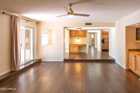 $990,000 | 7551 East Gold Dust Avenue, Scottsdale, AZ 85258