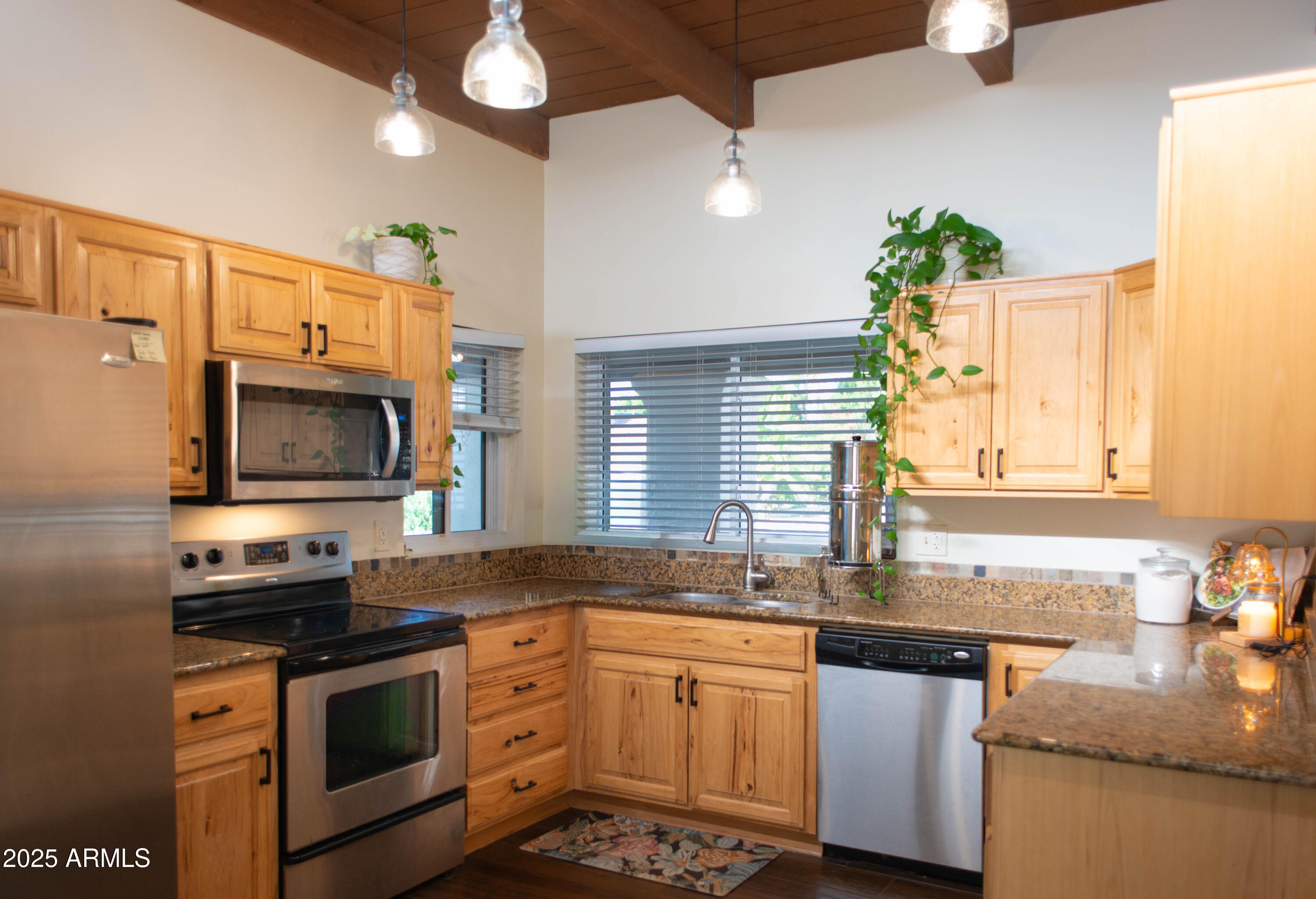 7551 East Gold Dust Avenue Scottsdale, AZ 85258 - Photo 5 of 19 Kitchen