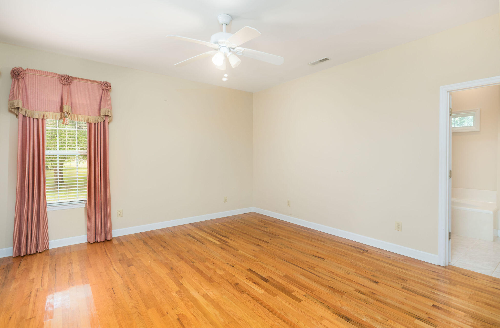 469 Commonwealth Road Mount Pleasant, SC 29466 - Photo 14 of 38 4T4A6699-Edit
