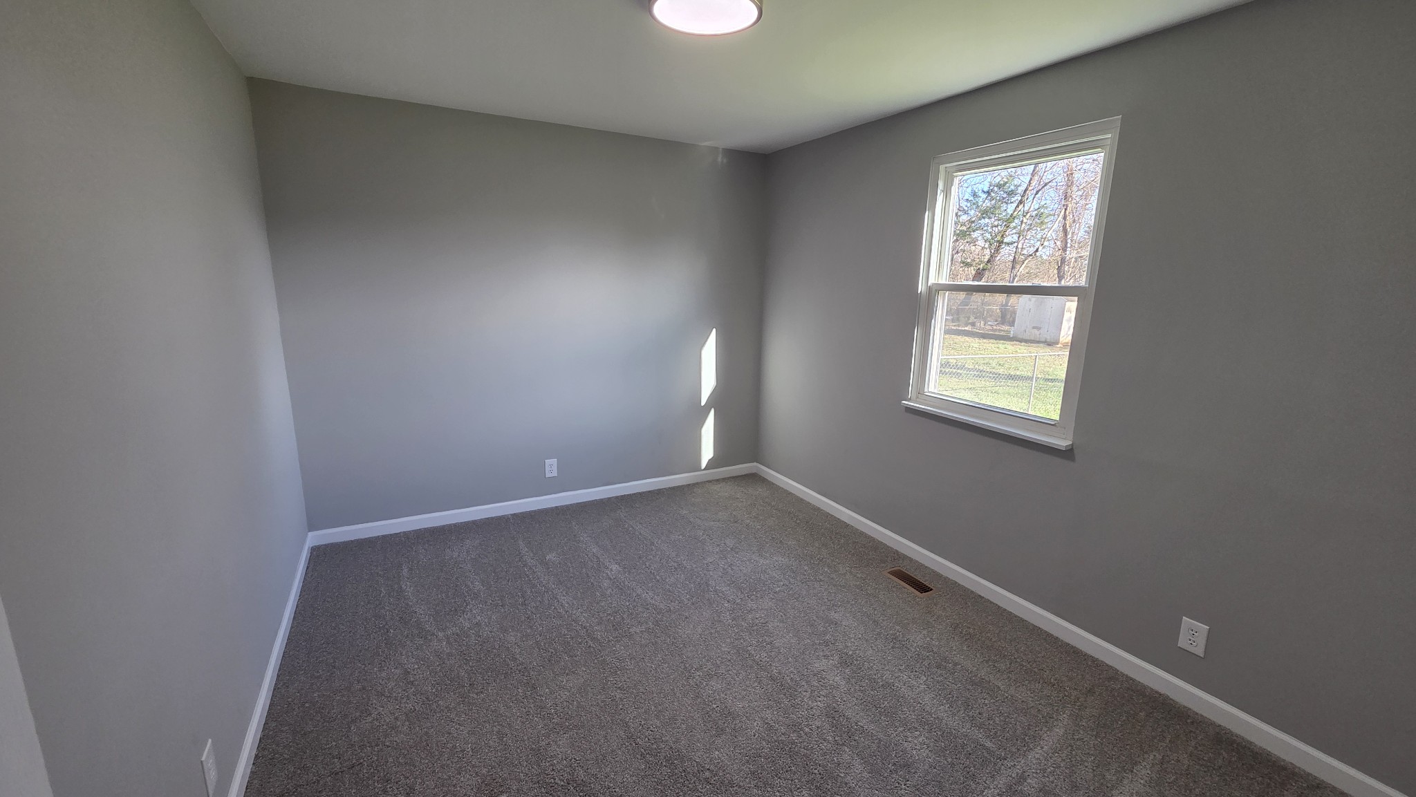 6414 Amanda Way Murfreesboro, TN 37129 - Photo 10 of 13 an empty room with windows