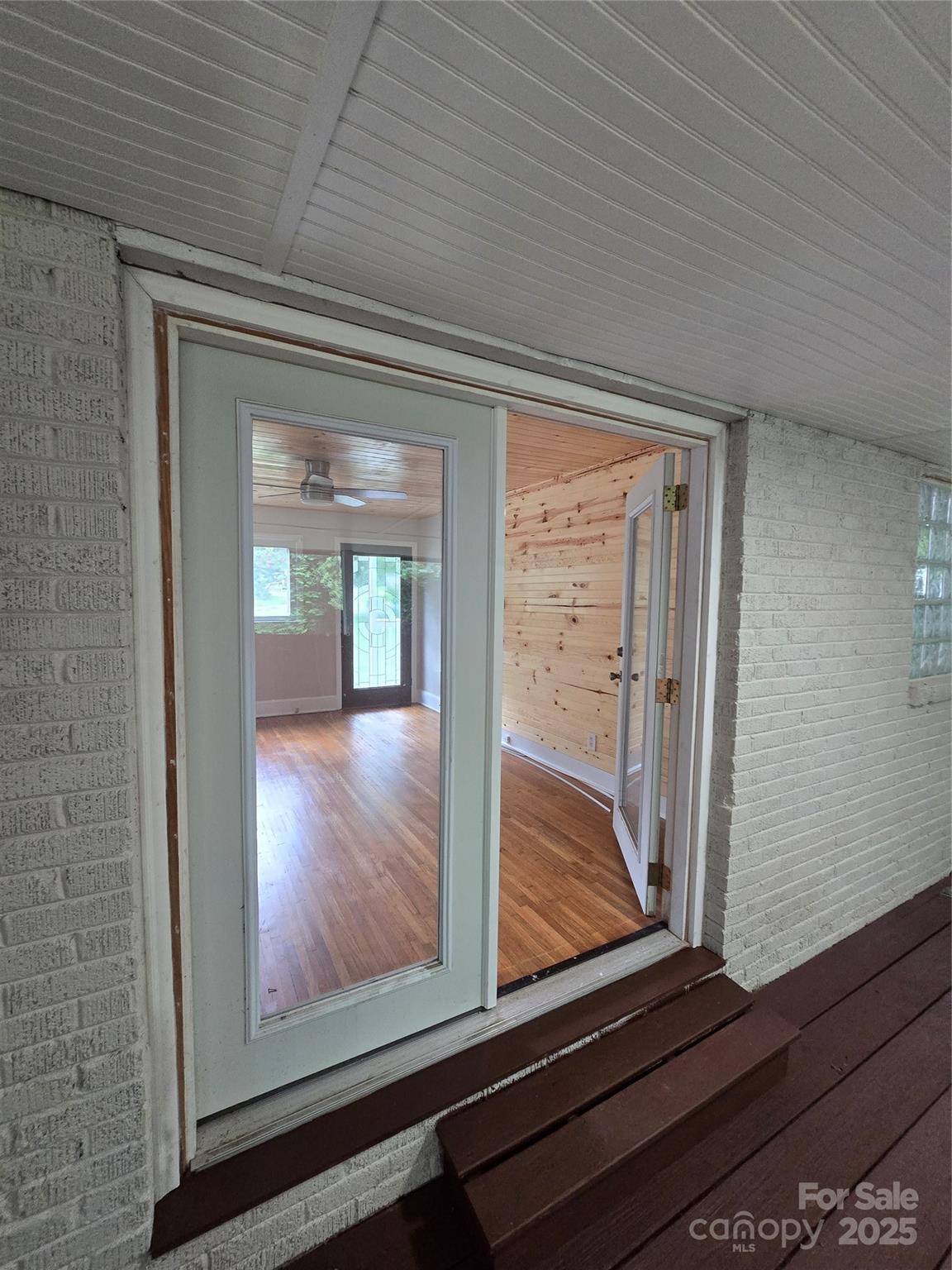 1733 Merry Oaks Road Charlotte, NC 28205 - Photo 11 of 11 a view of front door