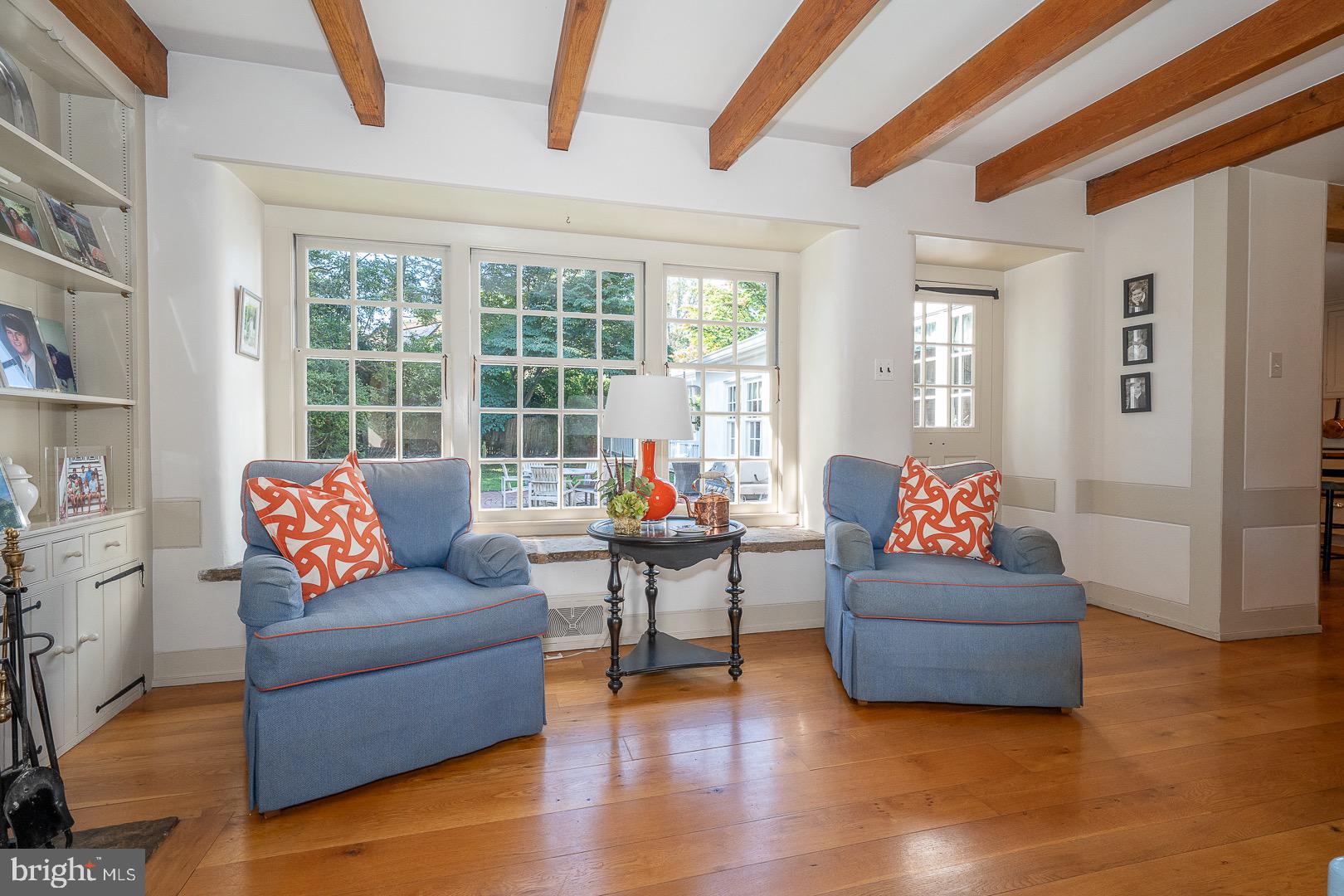 395 Bair Road Berwyn, PA 19312 - Photo 21 of 51 a living room with furniture and a potted plant