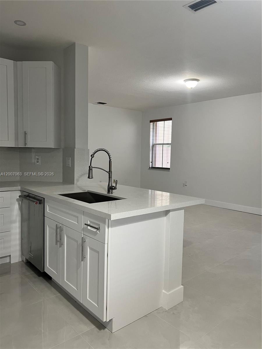 16475 Southwest 84th Lane, Unit 1 Miami, FL 33193 - Photo 7 of 25