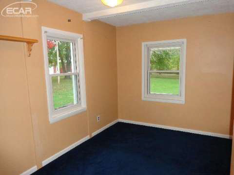 13194 Morrish Road Montrose, MI 48457 - Photo 12 of 14 20422237-11.JPG