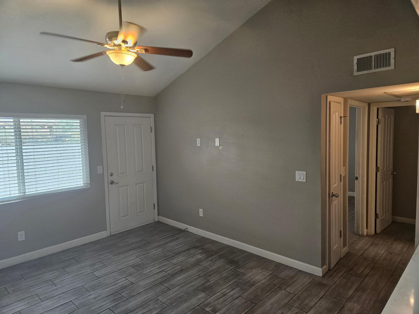 935 East Roma Avenue, Unit 3A Phoenix, AZ 85014 - Photo 3 of 23 Photo #3