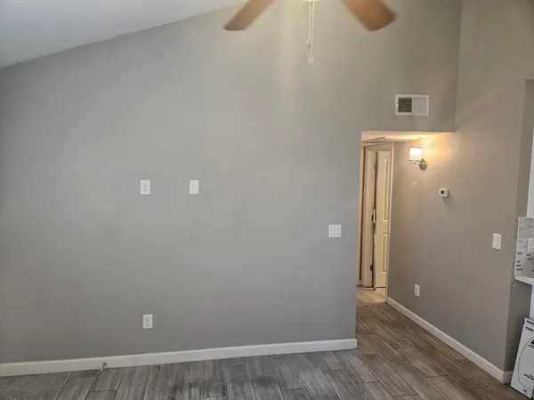 $1,449 | 935 East Roma Avenue, Unit 3A, Phoenix, AZ 85014