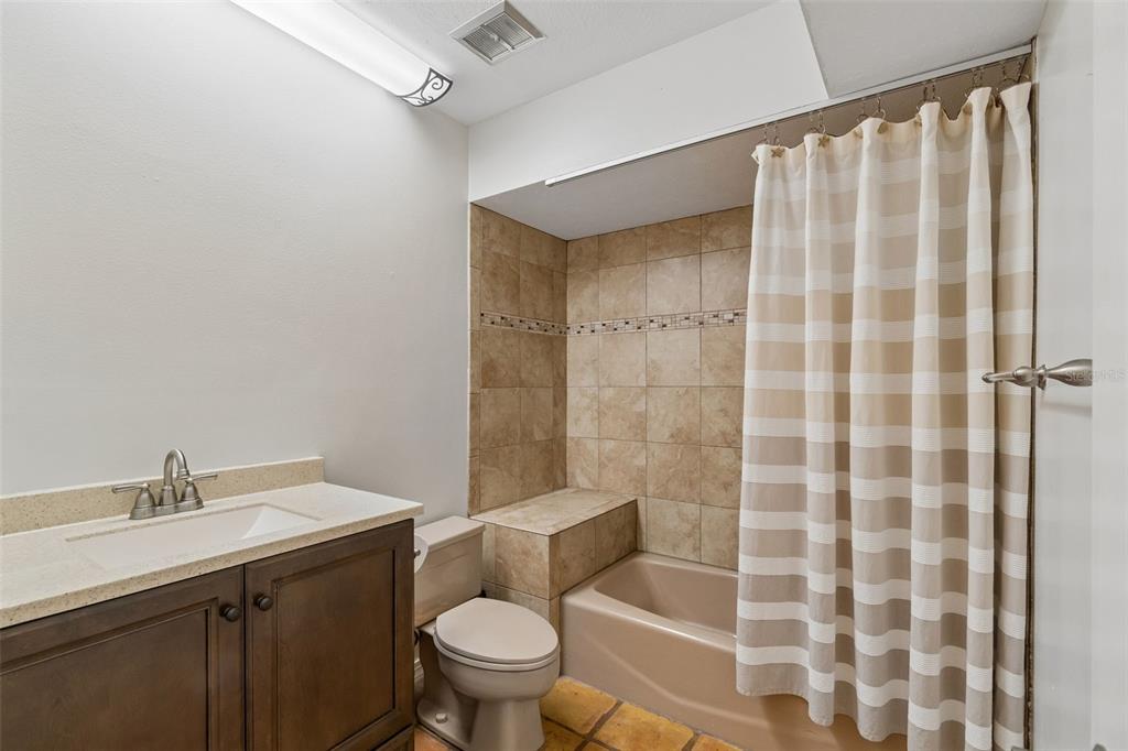 1904 Capri Road Valrico, FL 33594 - Photo 42 of 70 Gallery Image 42