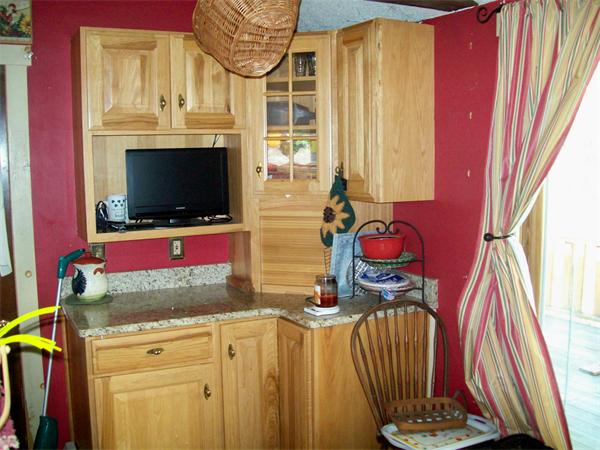 215 Mort Vining Road Southwick, MA 01077 - Photo 7 of 29 Gallery Image 7