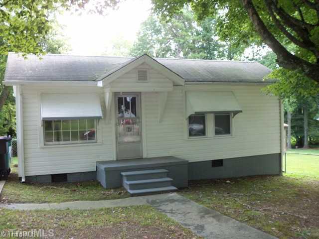 227 Lansdowne Street High Point, NC 27262 - Photo 1 of 9 Exterior Front.