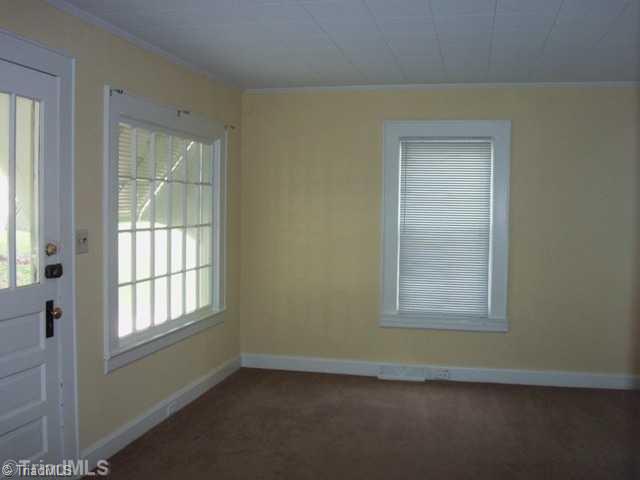 227 Lansdowne Street High Point, NC 27262 - Photo 2 of 9 Living Room.