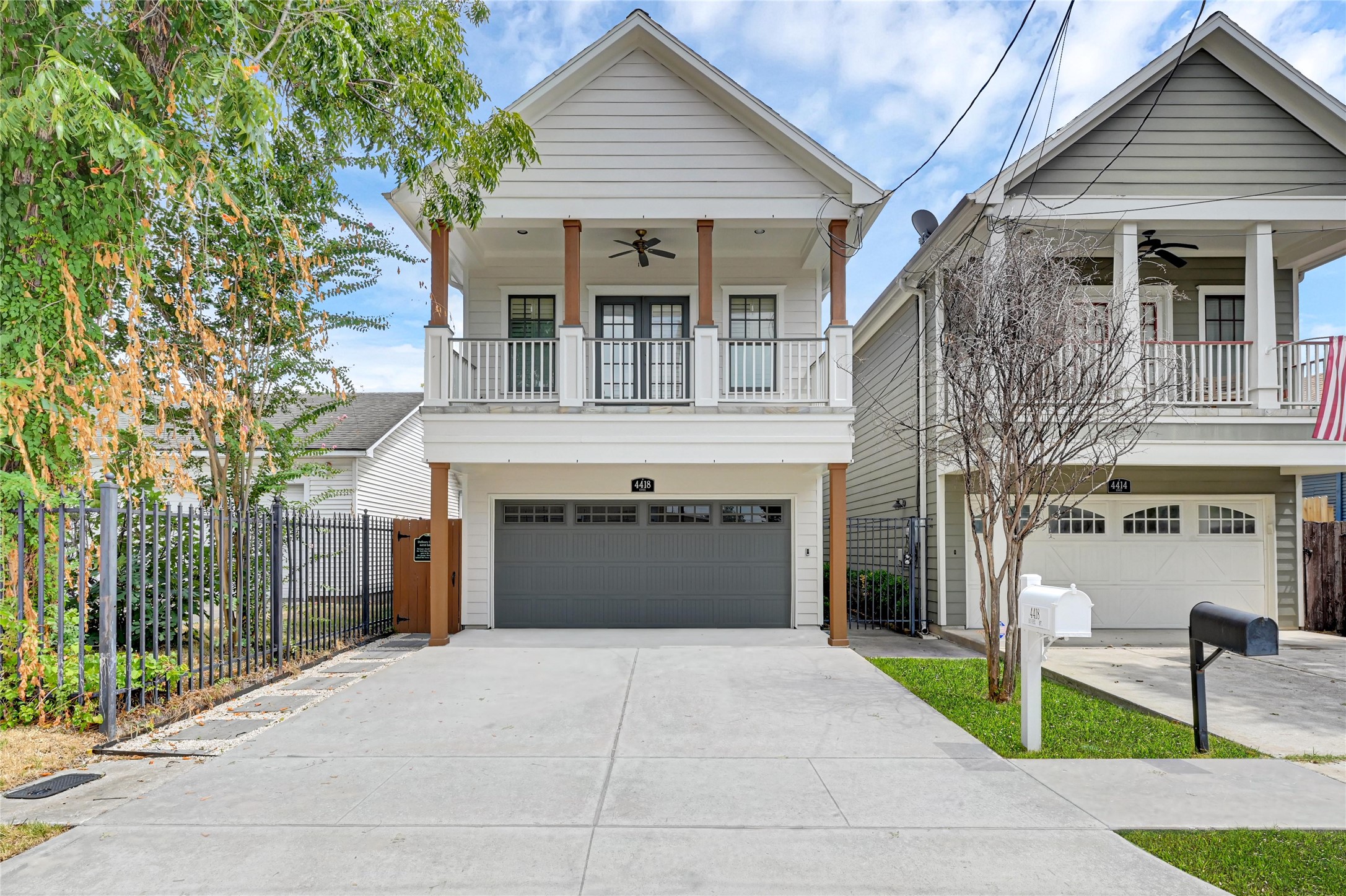 4418 Edsee Street Houston, TX 77009 - Photo 1 of 28 Welcome to this adorable cottage-style single family home in the HEART of the Houston Heights!