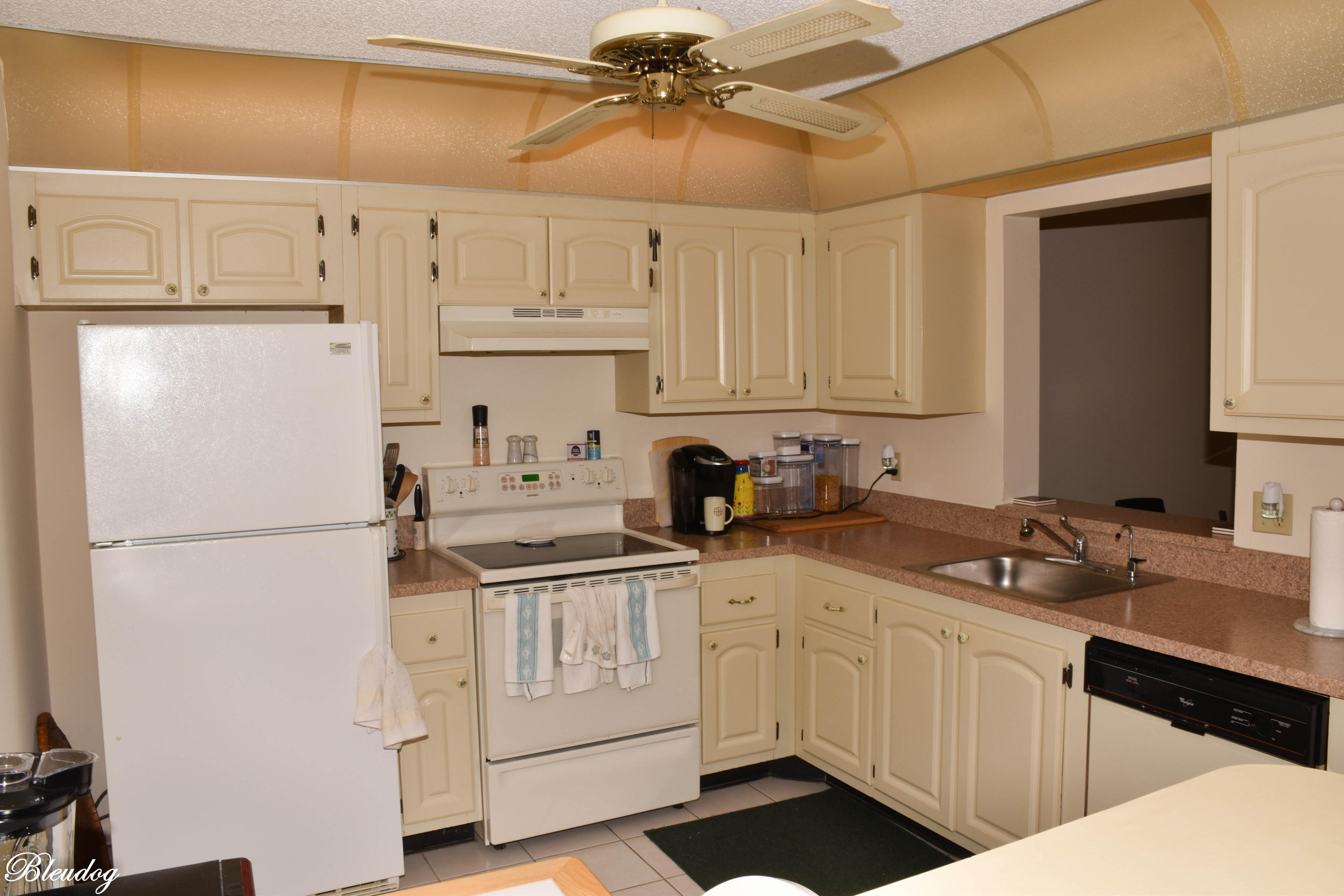 18970 Stewart Circle, Unit 1 Boca Raton, FL 33496 - Photo 4 of 12 kitchen
