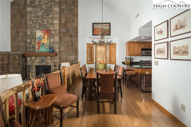 $995,000 | 491 Waterside Drive, Unit ADIRONDACK 6, Blowing Rock, NC 28605