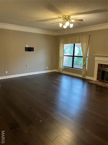 $2,300 | 698 Trailcrest Court, Unit 5, Kirkwood, MO 63122