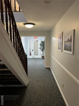 $2,300 | 698 Trailcrest Court, Unit 5, Kirkwood, MO 63122