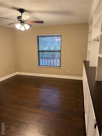 $2,300 | 698 Trailcrest Court, Unit 5, Kirkwood, MO 63122