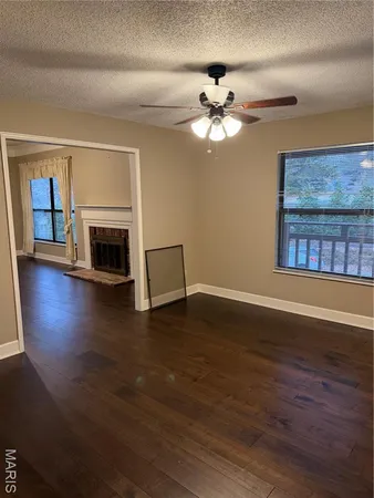 $2,300 | 698 Trailcrest Court, Unit 5, Kirkwood, MO 63122