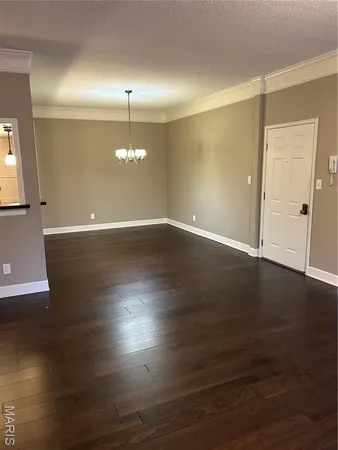 $2,300 | 698 Trailcrest Court, Unit 5, Kirkwood, MO 63122