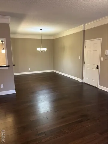 $2,300 | 698 Trailcrest Court, Unit 5, Kirkwood, MO 63122