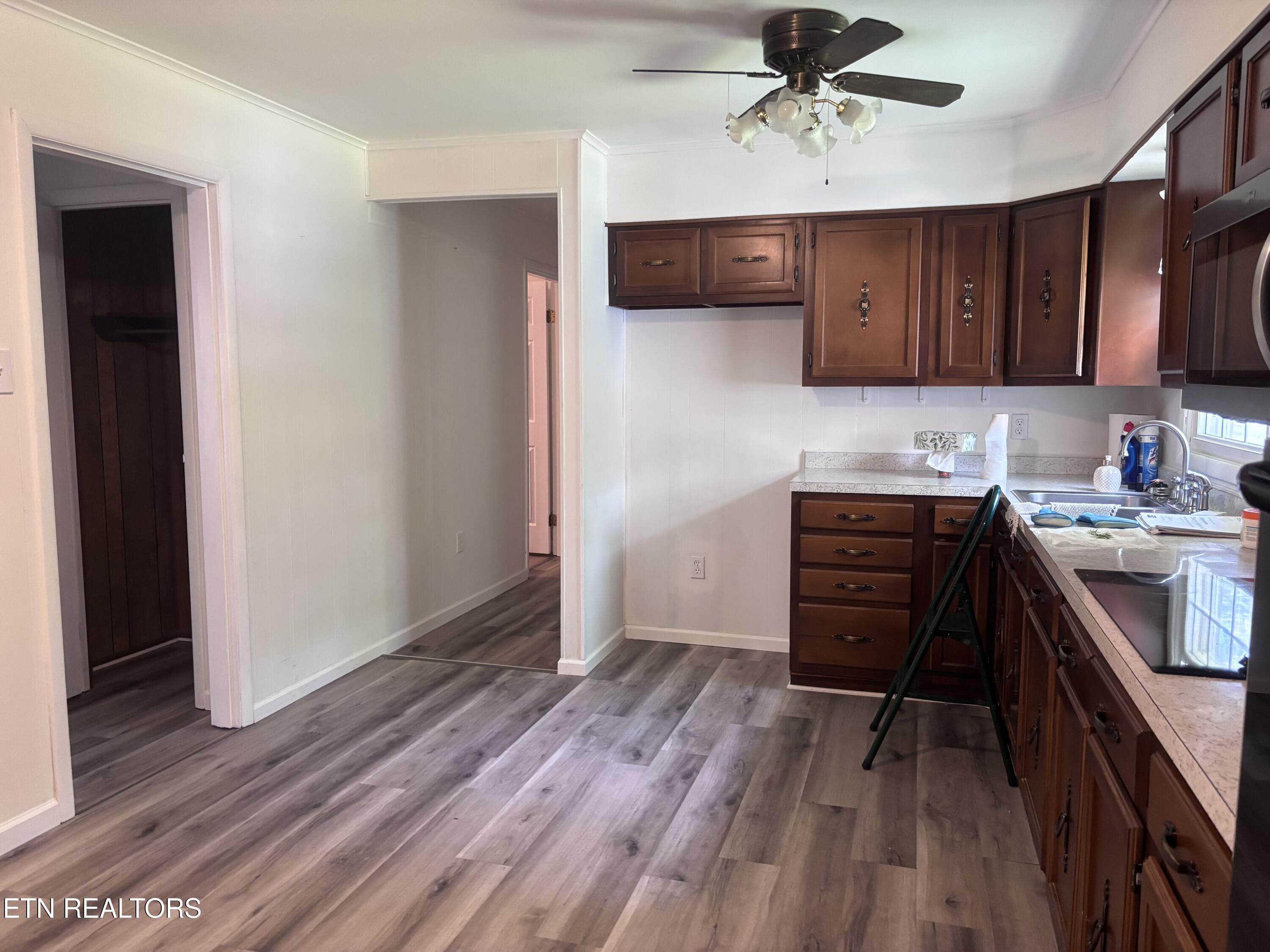 1567 Little Sycamore Road Tazewell, TN 37879 - Photo 8 of 33 IMG_2232